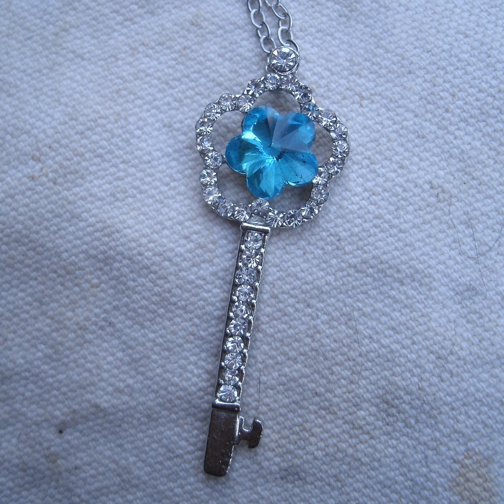 Blue Flower Silver Key Pendant Necklace CZ Sets